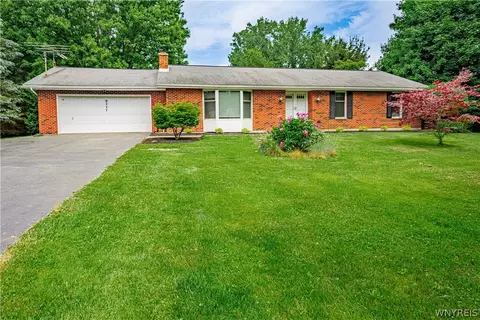 9257 Coleman Rd, Somerset, NY 14012