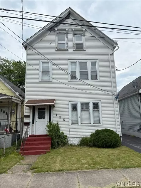 135 Tennessee St, Buffalo, NY 14204