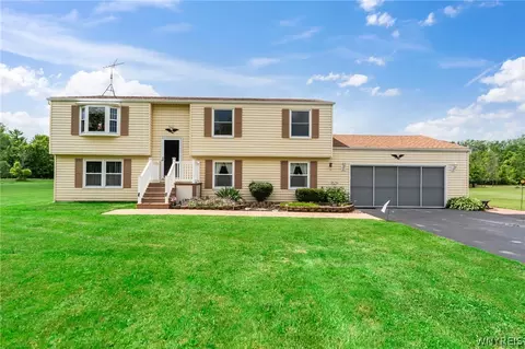 7244 Scotland Rd, Newstead, NY 14001