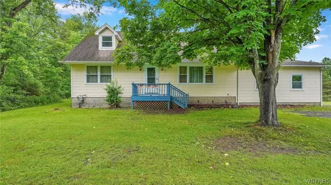 7986 Hayes Hollow Rd, Colden, NY 14033