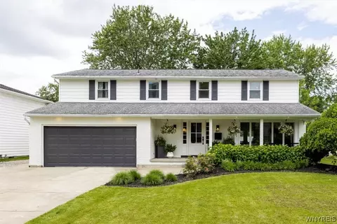 153 Meadowview Ln, Amherst, NY 14221