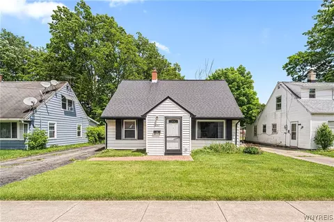 645 79th St, Niagara Falls, NY 14304