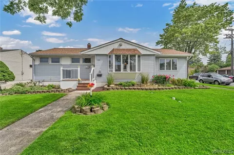 102 Bonnett Ave, Tonawanda, NY 14150