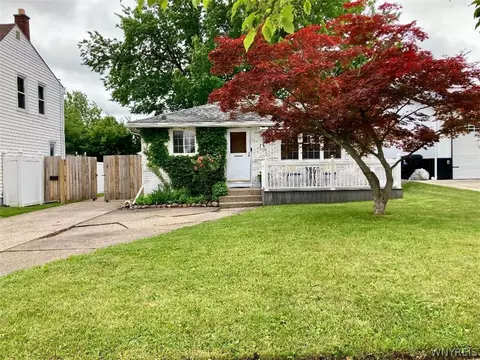 73 Brighton Rd, Tonawanda, NY 14150