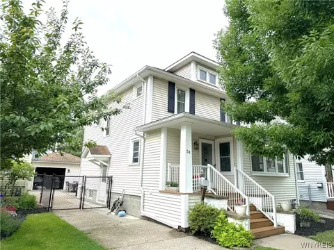 58 Hamilton Blvd, Kenmore, NY 14217