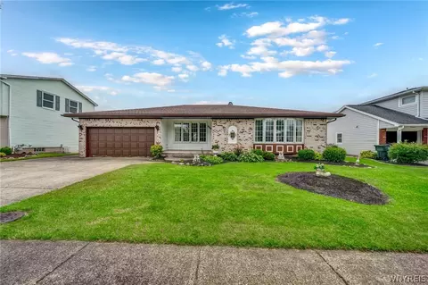 265 Wayside Dr, Depew, NY 14043