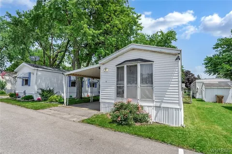 12 Annamarie Ter, Cheektowaga, NY 14225