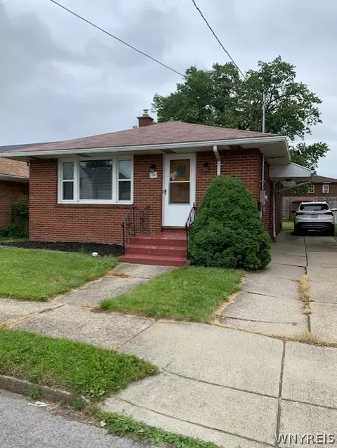 14 Monroe St, Lackawanna, NY 14218