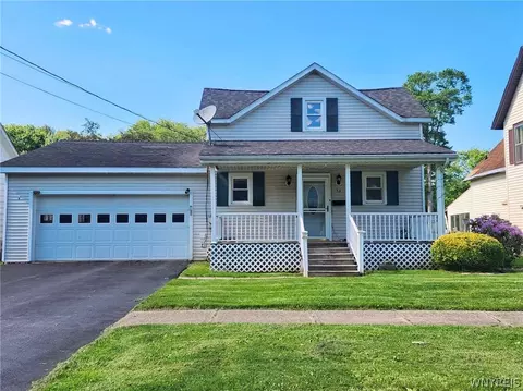 56 Washington St, Salamanca, NY 14779