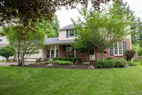 108 Lenora Dr, Hamburg, NY 14075