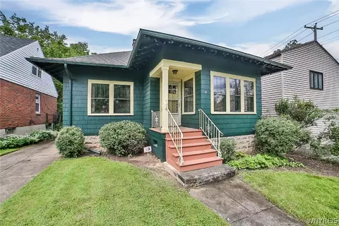 90 Allenhurst Rd, Buffalo, NY 14214
