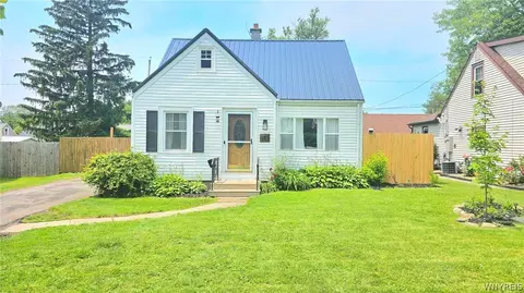 187 Gardenvale Dr, Cheektowaga, NY 14225