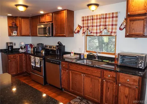 1663 Groveland Ave, Porter, NY 14174 photo 13