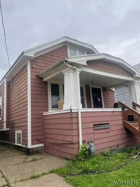 28 Ross Ave, Buffalo, NY 14207