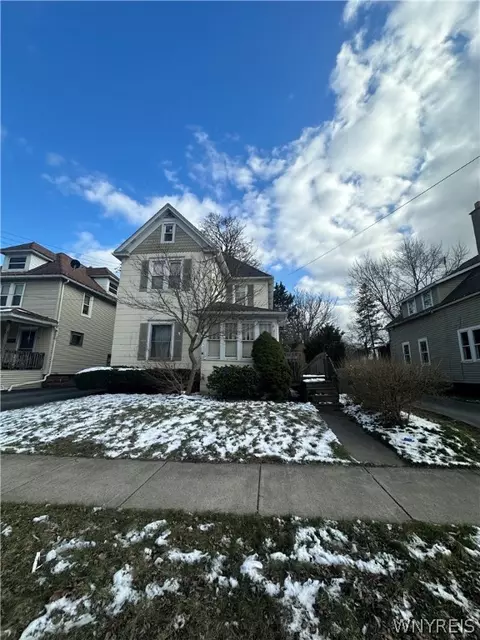 437 Robinson St, North Tonawanda, NY 14120
