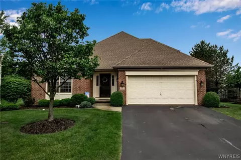 21 Lord Byron Ln, Amherst, NY 14221