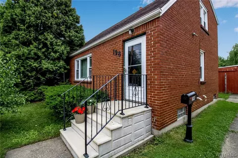 198 Evans St, Amherst, NY 14221