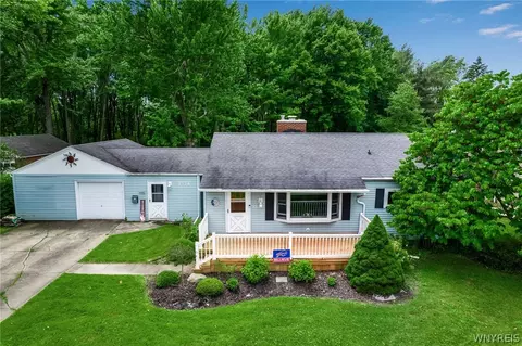 1776 Sweeney St, North Tonawanda, NY 14120