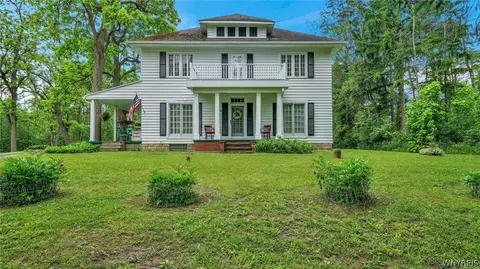 13875 Broadway St, Alden, NY 14004