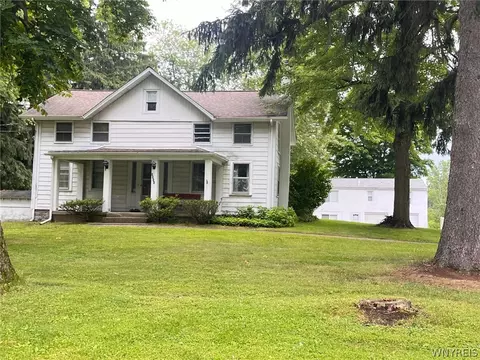 2036 Dodge Rd, East Amherst, NY 14051
