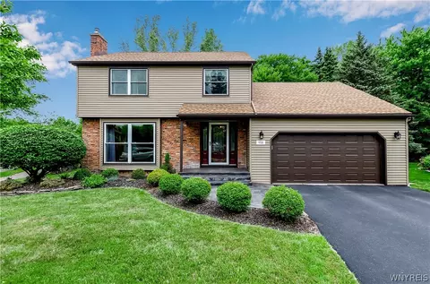 908 Robin Rd, Amherst, NY 14228