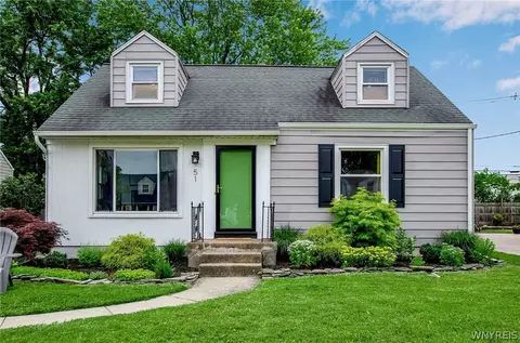 51 Wrexham Ct N, Tonawanda, NY 14150