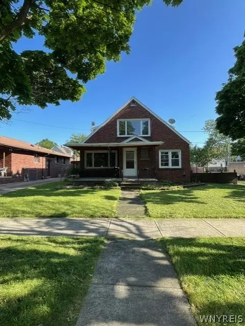 2001 Independence Ave, Niagara Falls, NY 14301