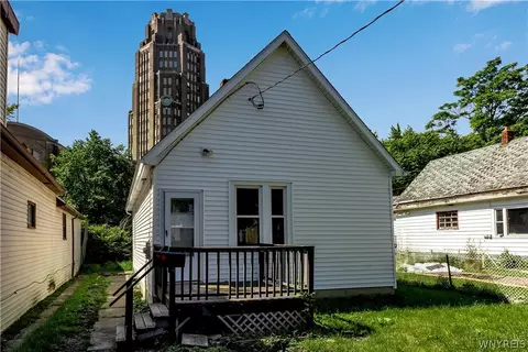 43 Newton St, Buffalo, NY 14212