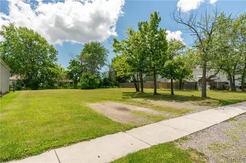 107 David Ave, Cheektowaga, NY 14225