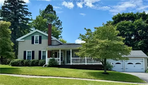 29 N Main St, Elba, NY 14058