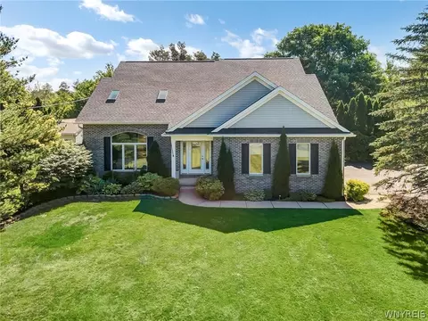 283 Ransom Rd, Lancaster, NY 14086