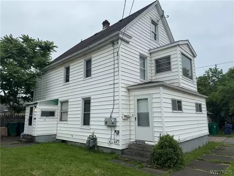 335 27th St, Niagara Falls, NY 14303