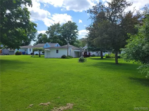 3833 Bates Rd, Ridgeway, NY 14103 photo 31