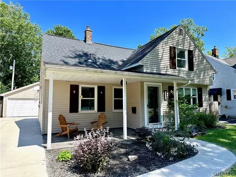 310 Huxley Dr, Amherst, NY 14226