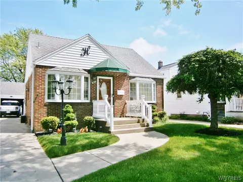 327 Parkhurst Blvd, Buffalo, NY 14223
