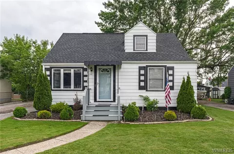 1439 Cleveland Dr, Cheektowaga, NY 14225