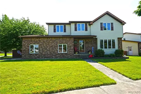 53 Ashleaf Dr, Cheektowaga, NY 14227
