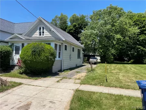 172 Dodge St, Buffalo, NY 14209