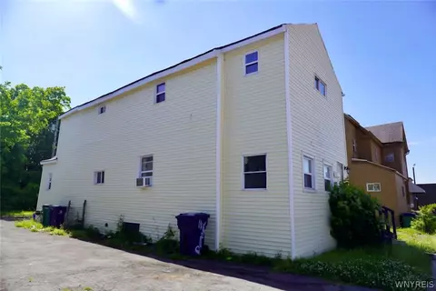 11 Dupont St, Buffalo, NY 14208