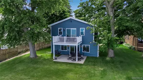 396 Roat Dr, Evans, NY 14006