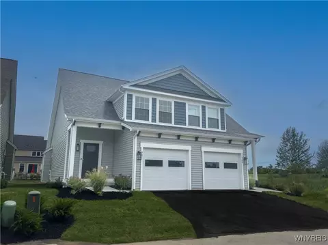 901 Carriage Ln, West Seneca, NY 14224