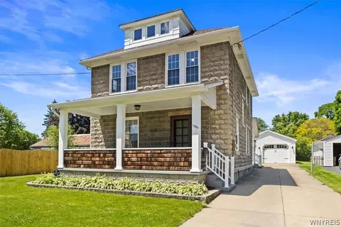 1380 Kellogg St, Alden, NY 14004