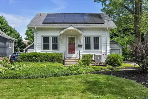 87 North St, Hamburg, NY 14075