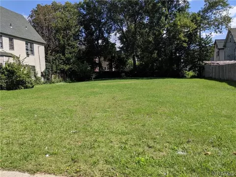 1944 S Park Ave, Buffalo, NY 14220