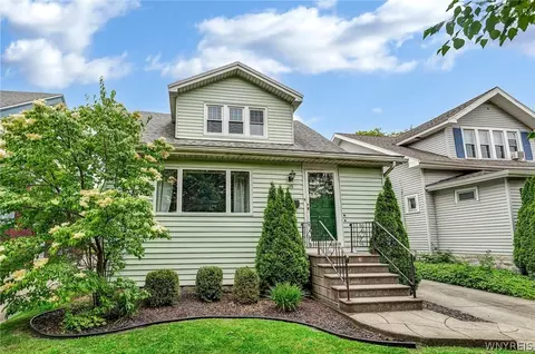 35 Wellington Rd, Buffalo, NY 14216