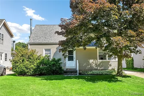 495 Grover Cleveland Hwy, Amherst, NY 14226