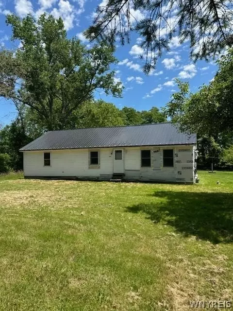 10873 Erie Rd, Irving, NY 14081