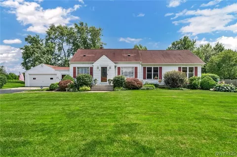 9601 Martin Rd, Clarence Center, NY 14032
