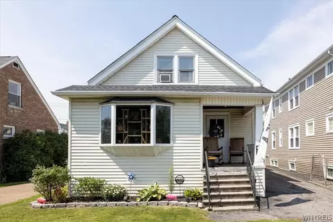 365 Westgate Rd, Kenmore, NY 14217