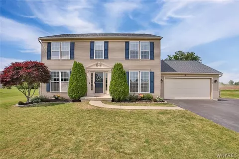 6543 Harvest Ridge Way, Lockport, NY 14094